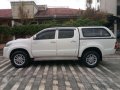 Toyota HIlux 2015 4x2 manual FOR SALE-3