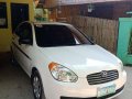Selling Hyundai Accent 2010-3