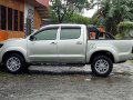 Toyota HiLux Top Of The Line 2011model Manual 4x4-2