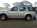 SELLING Ford Everest 2006 manual trans.diesel-4
