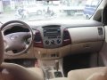 TOYOT AInnova diesel g matic 2005mdl sale 445k-4