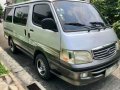 Selling Toyota Grandia GL 2002 manual gas-0