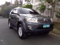 2011 TOYOTA FORTUNER DIESEL automatic dual airbags-0