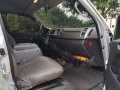 Toyota gl Grandia 2010 model Manual Diesel-2