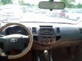 Toyota Hilux 2012 E manual transmission all stock-6