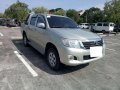 Toyota Hilux 2012 E manual transmission all stock-0