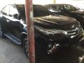 2017 Toyota Fortuner 2.4 V 4x2 Diesel Black Automatic-3