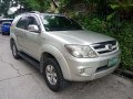 Toyota Fortuner G 2.7 gas Well maintained 2006-0