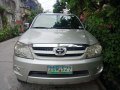 Toyota Fortuner G 2.7 gas Well maintained 2006-4