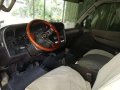 2003 Toyota Super Grandia Diesel M/T-4