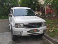 Almost brand new Ford Everest Diesel 2004-5