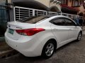 Hyundai Elantra 2011 Gasoline Manual White-5