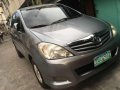 SELLING TOYOTA Innova g 2009-2