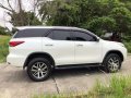 Toyota Fortuner V top of the line Good as bnew 2018-0