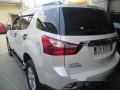 Isuzu MU-X 2015 for sale-3