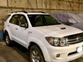 2005 TOYOTA FORTUNER V 4x4 DIESEL Automatic 2011 -1