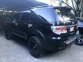 Toyota Fortuner V 2015 Black For Sale -3
