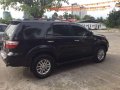 TOYOTA FORTUNER G 2011 Manual -4