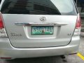 SELLING Toyota Innova J 2010-3