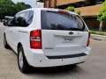 Kia Carnival LX M-T CRDI Turbo Diesel 2012-6