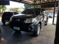 Toyota Hilux G Manual transmission 4x2 2010 model-2
