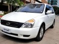 Kia Carnival LX M-T CRDI Turbo Diesel 2012-2