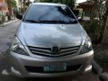 2011 Toyota Innova E 2.0 vvti Gasoline -1