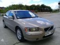 Medium Car Volvo S60 2005 for sale -8