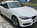 Bmw 328i Sport Line 20tkms AT 2014 -0