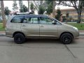 SELLING TOYOTA Innova G 2010-6
