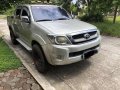 2010 Toyota Hilux E ( G look) 4x2 Manual for sale -0