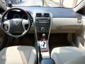 Toyota Corolla Altis V 2011 AT for sale -6