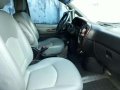 2005 Hyundai Starex GRX CRDi Manual-4