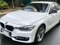 Bmw 328i Sport Line 20tkms AT 2014 for sale-11