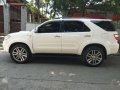 Toyota Fortuner V 2010mdl 4x4 automatic trans.-6