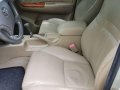 2010 TOYOTA Fortuner G 2.5 A/T Diesel Engine Top of the Line-3