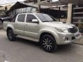 Toyota Hilux g manual 2014 FOR SALE-1