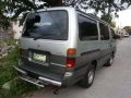 TOYOTA Hi-ace 2000model Rush Sale!! -3