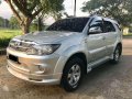 Toyota Fortuner V 4X4 2006 FOR SALE-0