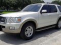 Ford Explorer 2011 Gasoline Automatic White-5