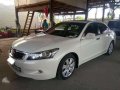 2009 Honda Accord 3.5 Gas engine Top of the line-0