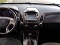 Hyundai Tucson 2011model for sale -10