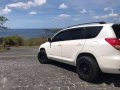 For sale: 2007 Toyota Rav4 4x2 a/t White Pearl-10