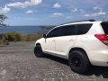 For sale: 2007 Toyota Rav4 4x2 a/t White Pearl-1