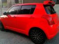 Suzuki Swift Red 2005 AT for sale -4