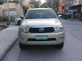 2011 Toyota Fortuner 4x2G Diesel-Automatic-3