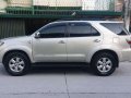 2011 Toyota Fortuner 4x2G Diesel-Automatic-2