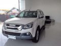 All New Isuzu MU-X 1.9 RZ4E LS A MT 4x2-6