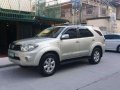 2011 Toyota Fortuner 4x2G Diesel-Automatic-0