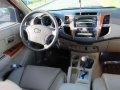 2011 Toyota Fortuner V Php878,000 Accepts Trade in-4